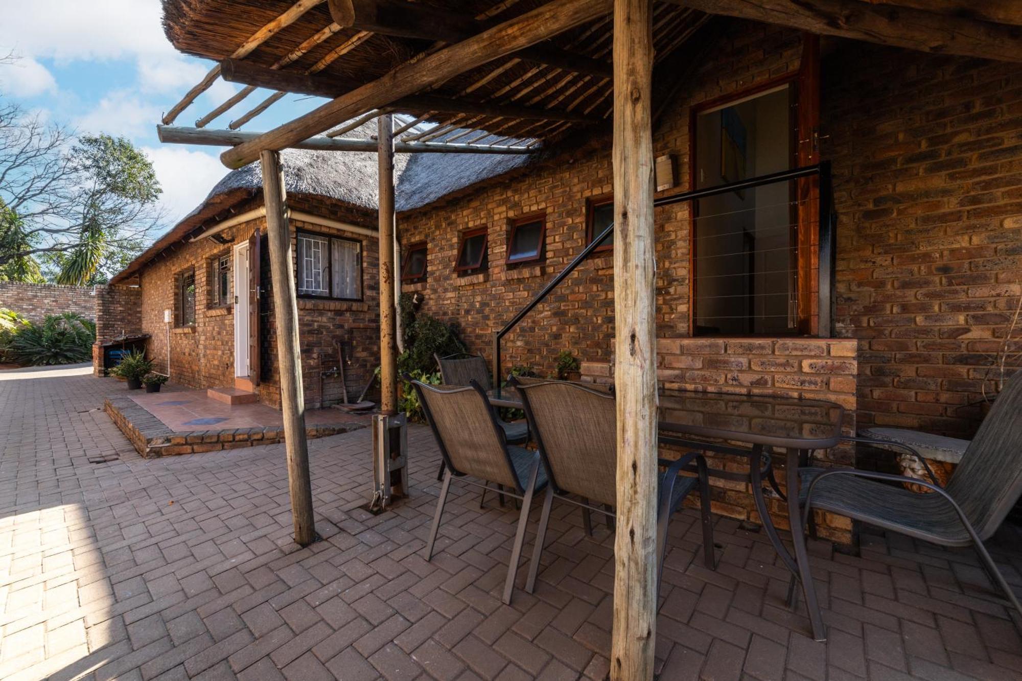 Thatch Haven Guesthouse Centurion Zewnętrze zdjęcie